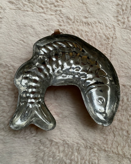 VINTAGE CHRISTIAN WAGNER COPPER FISH MOLD
