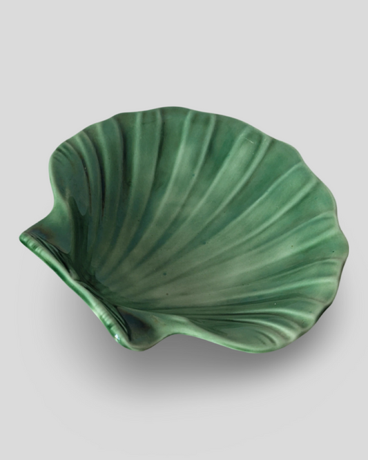WEDGEWOOD CERAMIC SHELL DISH