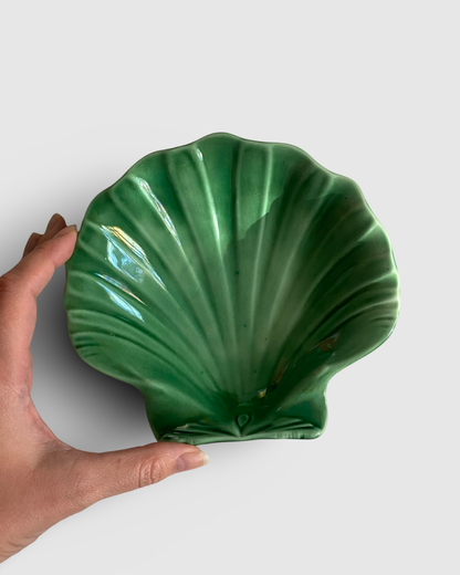 WEDGEWOOD CERAMIC SHELL DISH